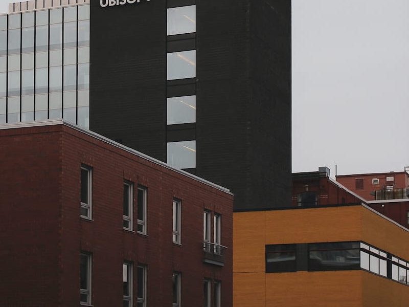 Bâtisse dans St-Roch à Québec et Ubisoft